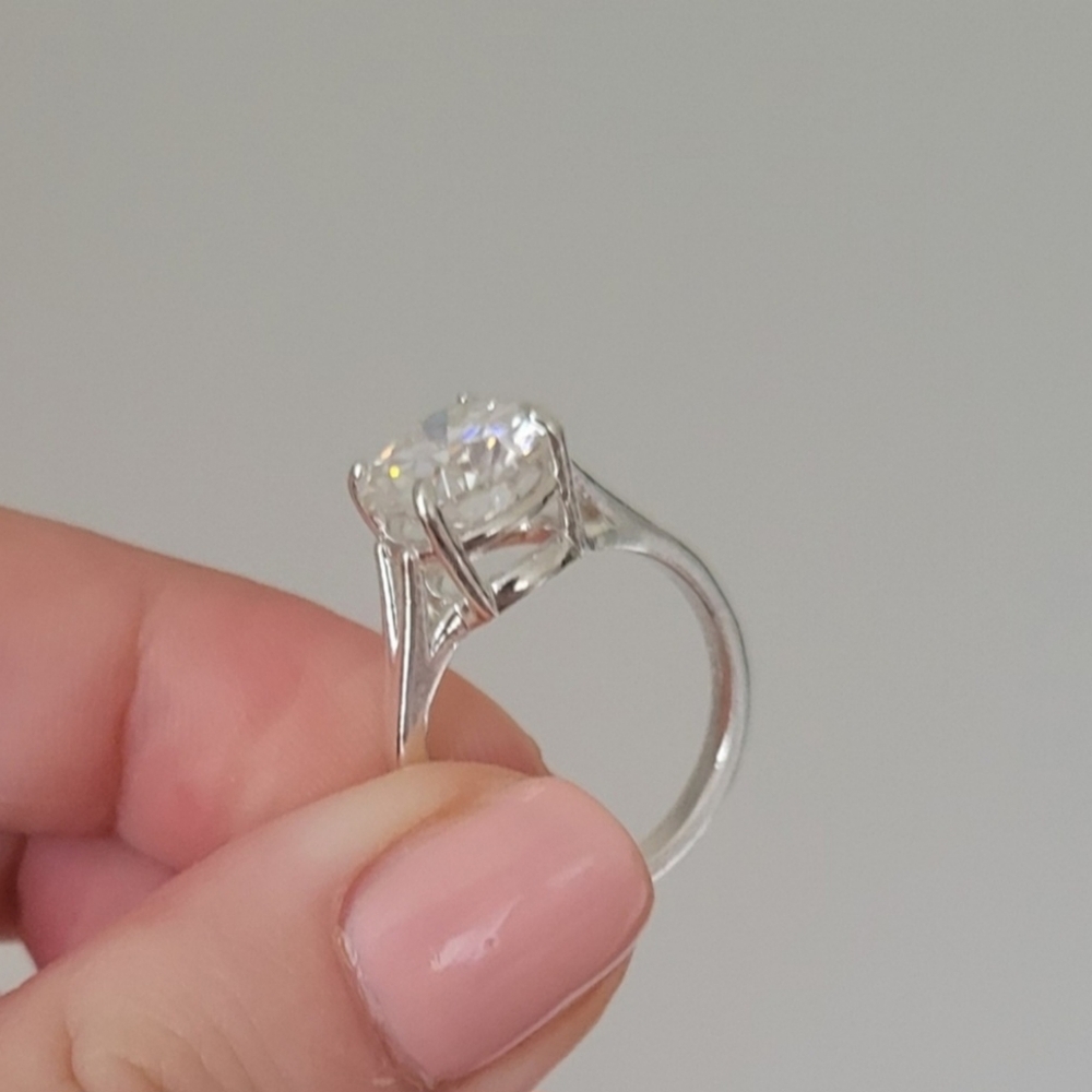 New 5ct Certified Moissanite Engagement Ring!!! - Picture 8 of 9